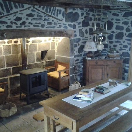 Chambre D'Hotes La Maison De Barrouze Bed & Breakfast Salers Luaran gambar