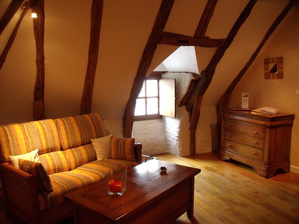 Chambre D'Hotes La Maison De Barrouze Bed & Breakfast Salers Bilik gambar