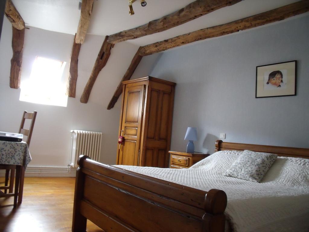 Chambre D'Hotes La Maison De Barrouze Bed & Breakfast Salers Bilik gambar